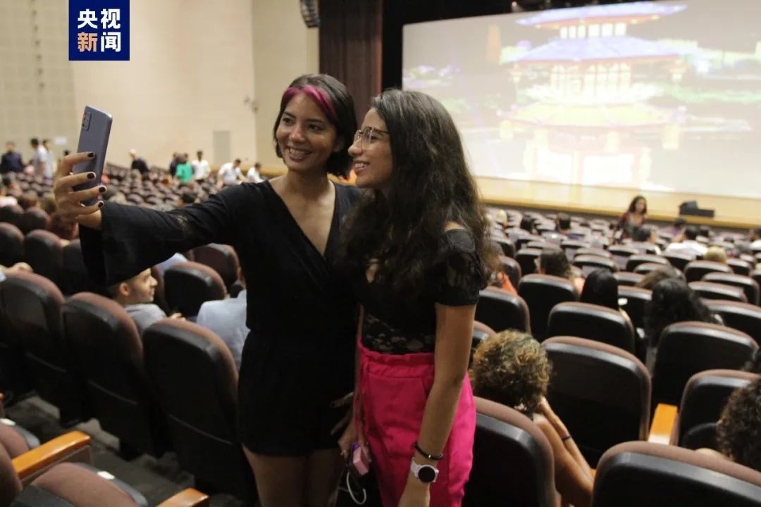 良宵美景共团圆 总台元宵晚会热遍全球！