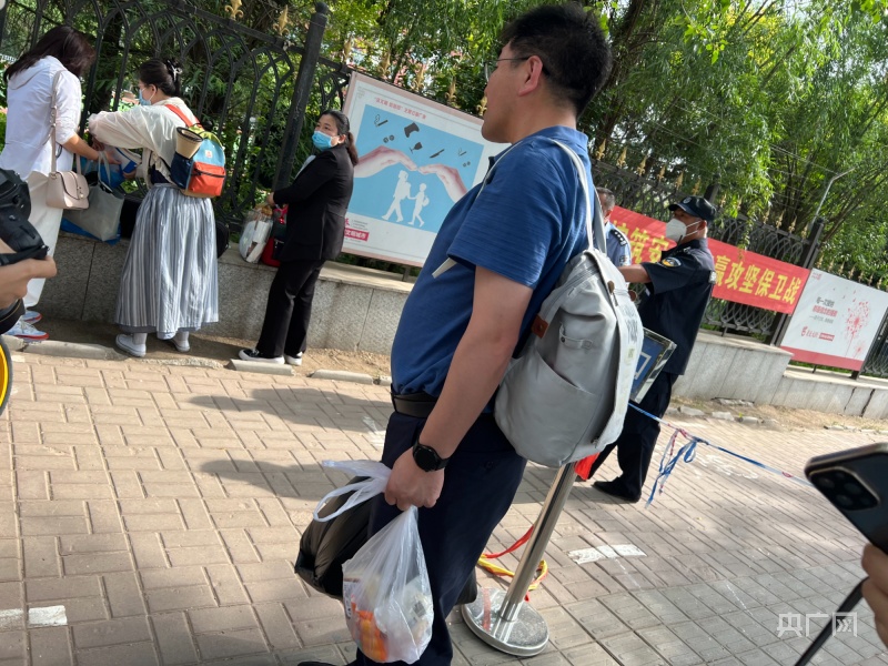 组图回顾|2023高考“微表情”里的青春回忆