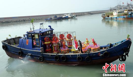 福州向马祖启运新春花灯送祝福