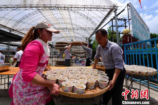 福建漳平永福举行妈祖巡游两岸信众共庆妈祖诞