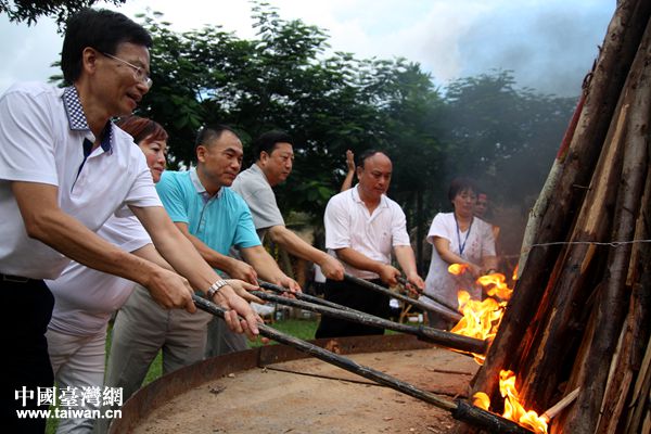 海南心·两岸情——在台乡亲暑期回琼省亲交流活动