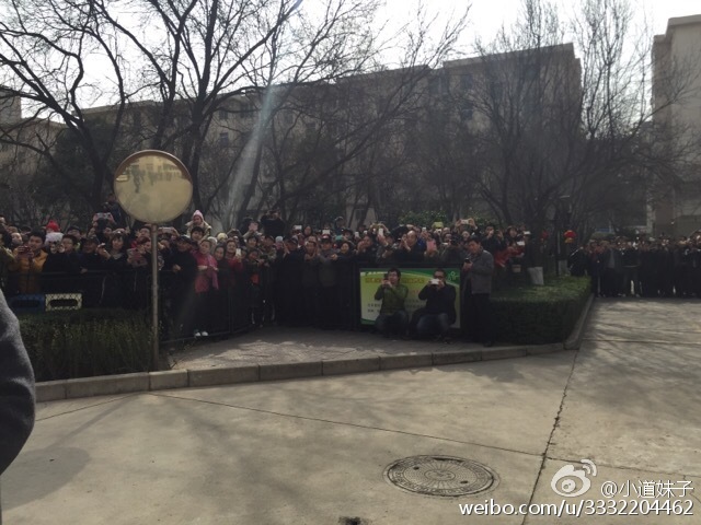 习近平现身西安社区 现场向大家拜年