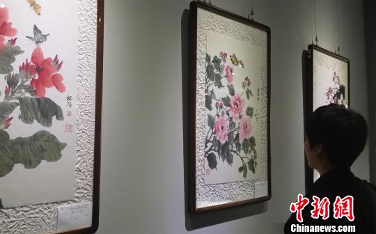 山西六旬画家举办国画展上千只蝴蝶不重样（图）