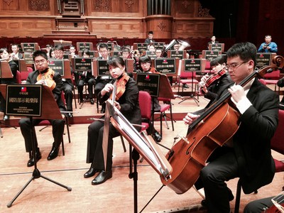 台防务部门示范乐队办抗战胜利70年音乐会